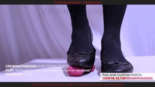 Schoolgirl in ballet flats makes you cum on her shoes - 4K