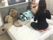 Mi madrastra me enseña a tener sexo lesbico. 5/16