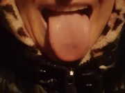 Похотливая киса хочет поиграть с чем-то сегодня ночью 10/16