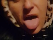 Похотливая киса хочет поиграть с чем-то сегодня ночью 15/16