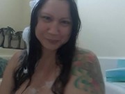 Jennybubble loves her bubble baths 10/16