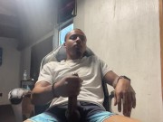 JERKING OFF TO BLOWJOB VIDEOS 😋 // ONLYFANS @WTFCHARLEY 13/16