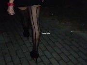 (AUDIO ITA) MOGLIE SUCCHIA CAZZI IN PUBBLICO DAVANTI AL MARITO CORNUTO - DOGGING REALE AMATORIALE 2/16