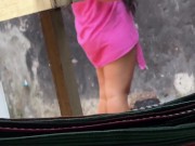 VECINA TRAVIESA SE TRAGA TODO MI SEMEN ANTES DE QUE LLEGUESU MARIDO 2/16