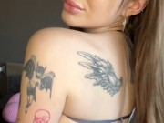 Beautiful bitch shows her tits💕 1/16