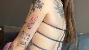 Beautiful bitch shows her tits💕