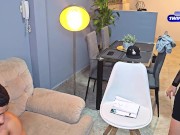 Psicóloga caliente es seducida por su joven paciente y recibe la leche en sus tetas 6/16