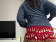 Black Latina Woman Shakes Ass on Music 10/16