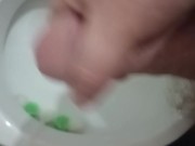 Mi masturbo e sborro pensando alla mia ex 6/16