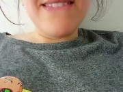 con los dedos y algo mas bien adentro 1/16