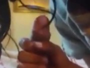 o///o me encanta que me vean chupándole la pija a mi novio. 15/16