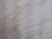 Dorwałam się do jego kutasa w łazience aż się krztusiłam 8/16