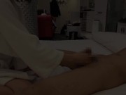 すぐにイっちゃう雑魚マンコ彼女に失神寸前までピストンしてみた 4/16