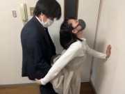 彼氏のチンポが待ちきれない清楚な彼女は仕事帰りの彼氏のチンポを即尺する。最後はもちろん中出し 5/16