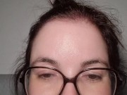 Chica se toca hasta correrse 2/16