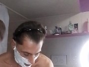 Faccio la barba e vi parlo di pompe e donne 11/16