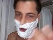 Faccio la barba e vi parlo di pompe e donne 5/16