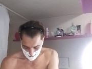 Faccio la barba e vi parlo di pompe e donne 7/16