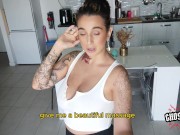 Massaggiatore porco si SCOPA questa TROIA fino a farla SQUIRTARE FORTE 2/16