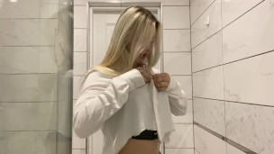 Sexy girl in white underwear🥵