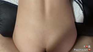 按在沙发上后入 - P🍑酱