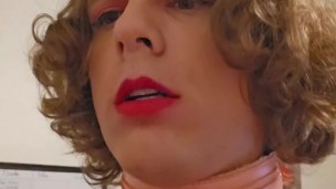 Deepthroating huge dildo