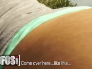 MOFOS - Jenna Lovely Meets A Stranger While Going For A Walk, Ends Up Sucking Him Out In Public 7/16