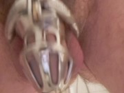 Pisciata con sorpresa, castità e plug anale 6/16