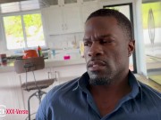 Trailer Mazy Mays came over to visit her college sorority friend Chanel Camryn. She bought with her some mystic VR Goggles 11/16