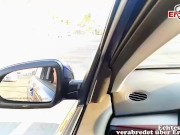 Deutscher Mann trifft schlanke Pornodarstellerin Sofia Laru über eine Dating App 3/16