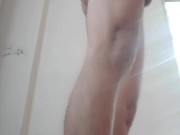 Sizler için ayakta vücudumu ve penisimi sergiliyorum 1/16