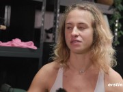 Ersties - Nina J verwöhnt ihren perfekten Körper mit einem heißen Workout 12/16