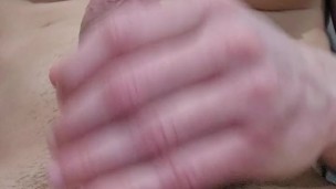 Me corro demmasiado antes de que llegue mi amiga