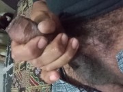 Jugando con mi pene en el sillon 16/16