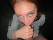 Me cojo a mi VECINA atrapada en el ASCENSOR y termina con la cara llena de leche | Argentina 10/16