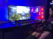 Mulher tem certeza que é melhor que o video game e ela prova 7/16