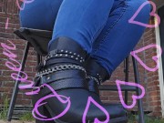 Showing how to play with boots. 1/16