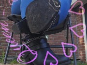 Showing how to play with boots. 13/16