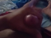 Me masturbo en mi cama 10/16
