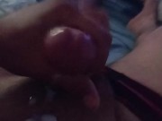 Me masturbo en mi cama 15/16