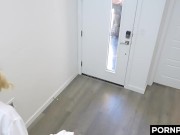 Besties Emma And Demi Shower And Share A Thick Dick 1/16