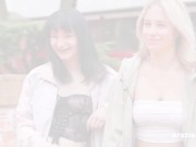 Ersties - Lesbische Leckspiele mit Sprühsahne und Erdbeeren 2/16