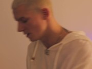 63  The masseur fucked a passionate bitch in her tight pussy 2/16