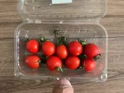 Tomatoes red 1/16