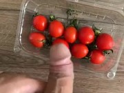 Tomatoes red 6/16
