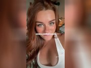 TIKTOK ACCIDENT * 18YO LEAKS CREAMY PUSSY DURING LIVESTREAM 10/16