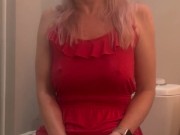 Hot milfs quick decision for a quick squirting orgasm using one of her favorite toys 12/16