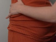 Elle me chauffe pendant que notre coloc n'est pas là !  - Lesbienne Française Québécoise 2/16