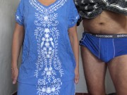 زوج مصري يعرض زوجته على الرجال الذين يريدون ممارسة الجنس مع مهبلها المشعر بينما يشاه 2/16