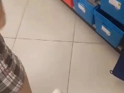 Llevo a la vecina de compras y me agradece con oral sex Big ass colombiana latina 6/16